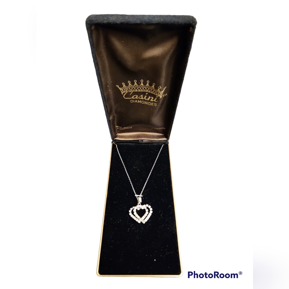 Casini Diamonides Vintage Heart Necklace in Box